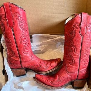 CIRCLE G RED LEATHER COWGIRL BOOTS - SNIP TOE SIZE 8